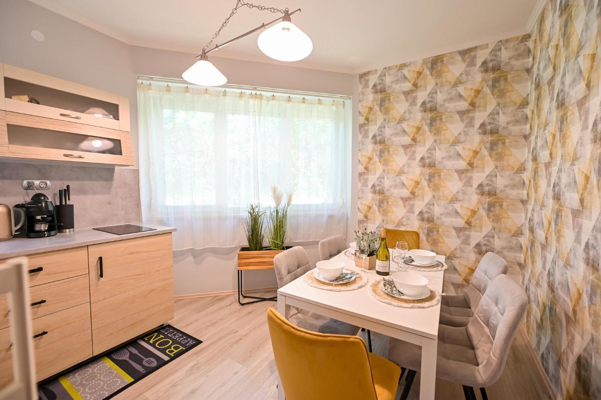 Bellavista 2 Apartman Егер Екстериор снимка