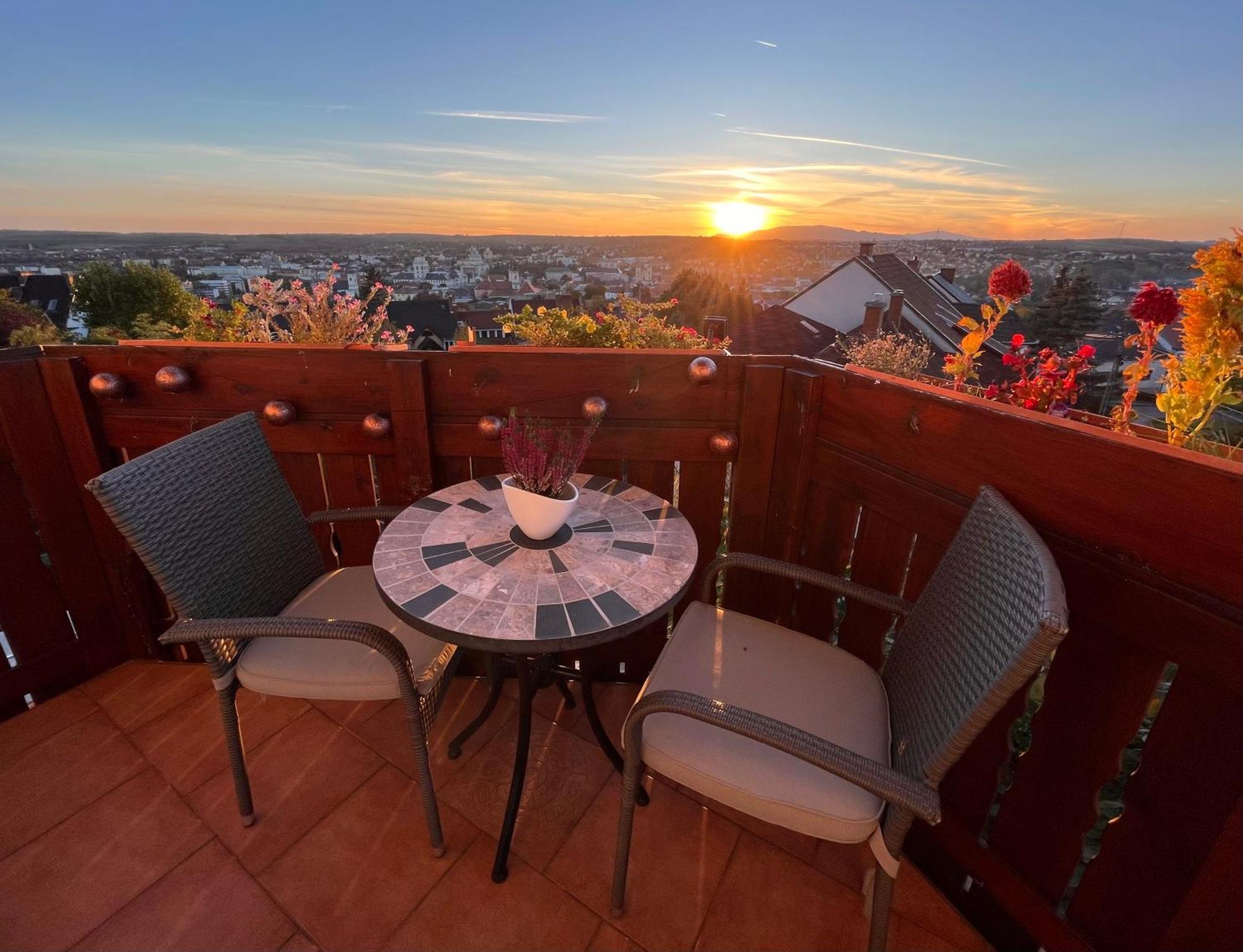 Bellavista 2 Apartman Егер Екстериор снимка