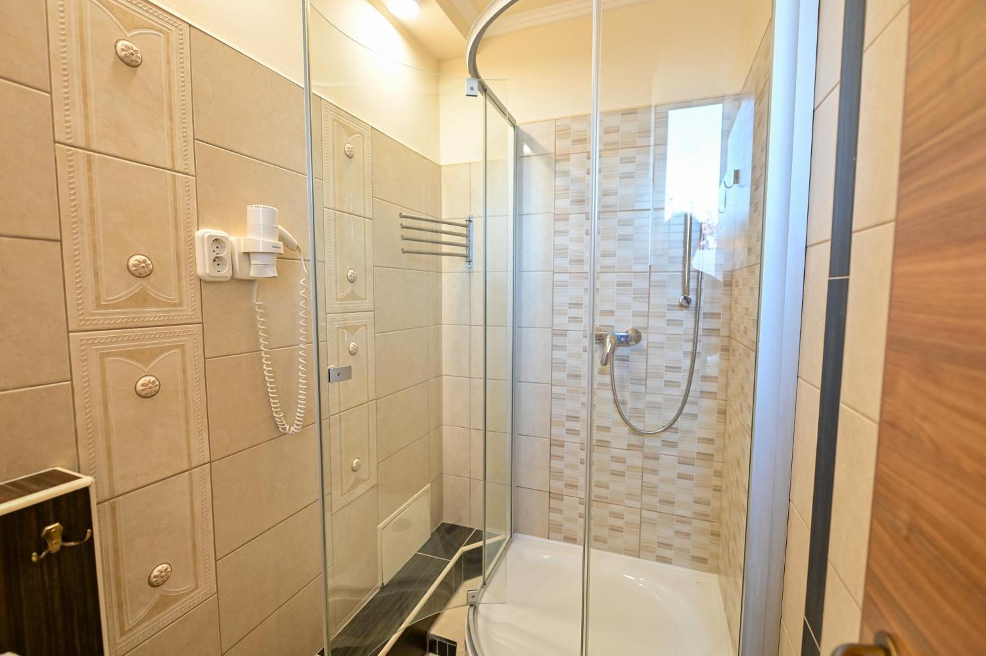 Bellavista 2 Apartman Егер Екстериор снимка