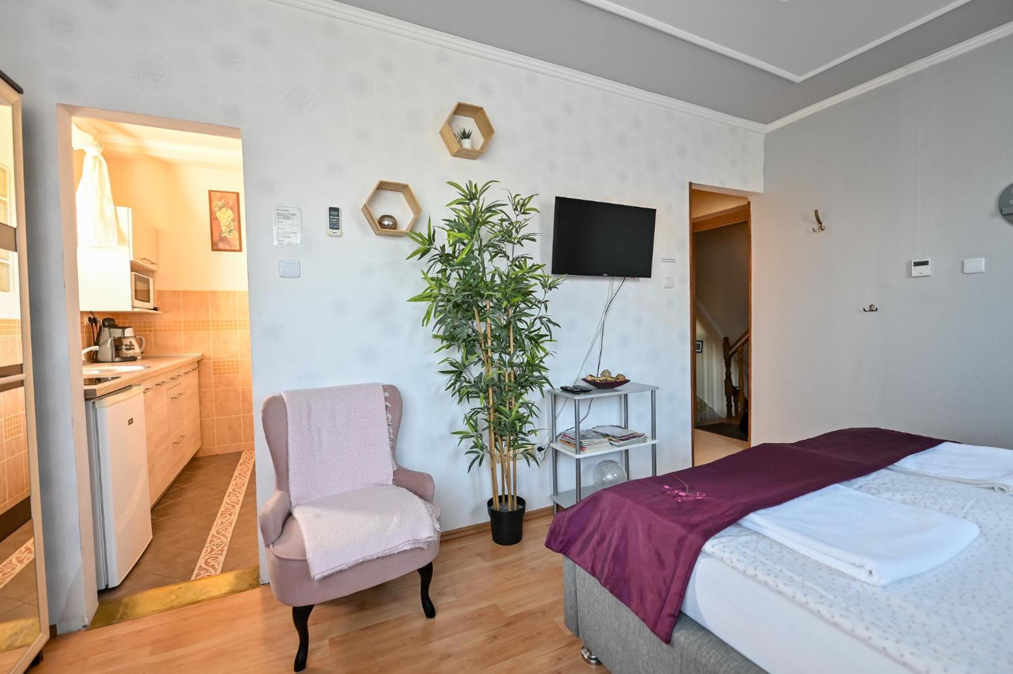Bellavista 2 Apartman Егер Екстериор снимка