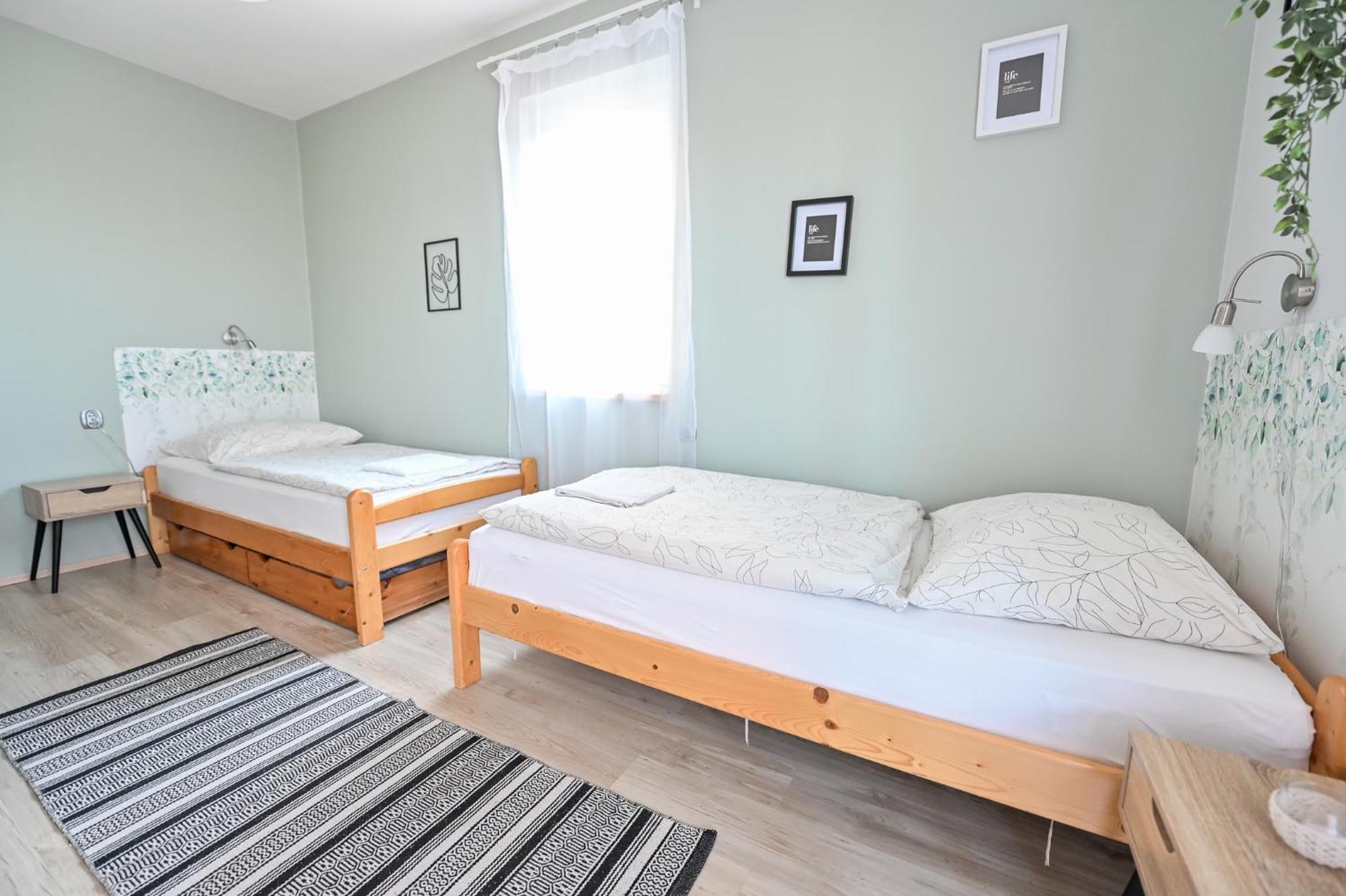 Bellavista 2 Apartman Егер Екстериор снимка