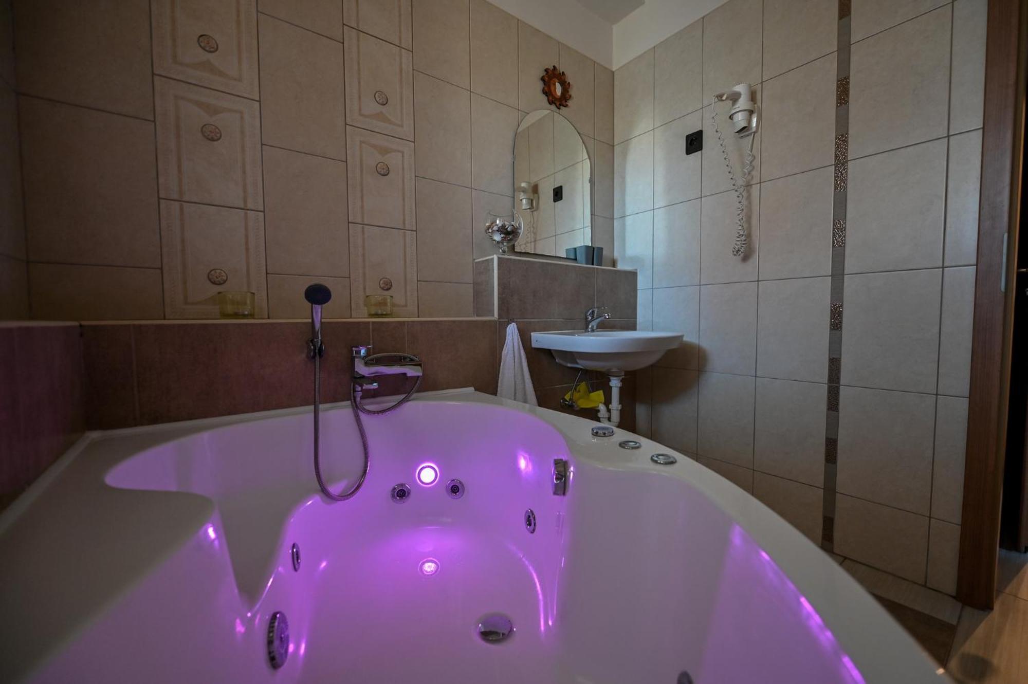 Bellavista 2 Apartman Егер Екстериор снимка